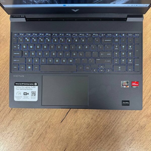 Ігровий ноутбук HP Victus 15-fb2063dx / 15.6" (1920x1080) IPS / AMD Ryzen 5 7535HS (6 (12) ядер по 3.3 - 4.55 GHz) / 8 GB DDR5 / 512 GB SSD / AMD Radeon RX 6550M, 4 GB GDDR6, 64-bit / WebCam - Зображення 7