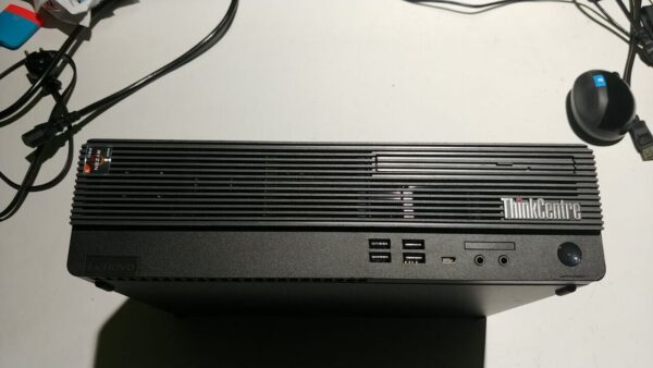 ПК Lenovo ThinkCentre M75s Gen 2 SFF / AMD Ryzen 3 Pro 4350G (4 (8) ядра по 3.8 - 4.0 GHz) / 8 GB DDR4 / 120 GB SSD / AMD Radeon Vega 6 Graphics / 180W - Зображення 2