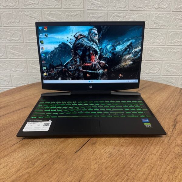 Ігровий ноутбук Б-клас HP Pavilion Gaming 15-dk2003nr / 15.6" (1920x1080) IPS / Intel Core i7-11370H (4 (8) ядра по 3.0 - 4.8 GHz) / 16 GB DDR4 / 512 GB SSD / nVidia GeForce RTX 3050, 4 GB GDDR6, 128-bit / WebCam - Зображення 2