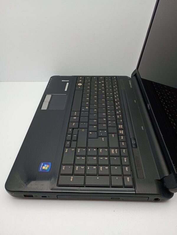 Ноутбук Fujitsu Lifebook AH530 / 15.6" (1366x768) TN / Intel Core i5-520M (2 (4) ядра по 2.4 - 2.93 GHz) / 6 GB DDR3 / 500 GB HDD / Intel HD Graphics 2000 / WebCam / Акб не тримає - Зображення 5