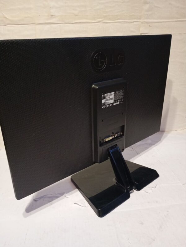Комплект ПК: Lenovo ThinkCentre E73 Tower / Intel Core i3-4170 (2 (4) ядра по 3.7 GHz) / 8 GB DDR3 / 500 GB HDD / Intel HD Graphics 4400 / DVD-ROM + Монітор LG IPS234T-PN / 23" (1920x1080) IPS / DVI, VGA - Зображення 7