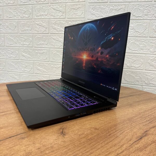 Ігровий ноутбук Б-клас Maingear Element MG-ELMT002-2070S / 17.3" (1920x1080) IPS / Intel Core i7-10875H (8 (16) ядер по 2.3 - 5.1 GHz) / 16 GB DDR4 / 512 GB SSD / nVidia GeForce RTX 2070 Super, 8 GB GDDR6, 256-bit / WebCam - Зображення 5