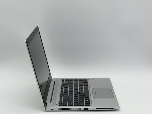 Ноутбук HP EliteBook MT44 / 14" (1920x1080) IPS / AMD Ryzen 3 PRO 2300U (4 ядра по 2.0 - 3.4 GHz) / 16 GB DDR4 / 480 GB SSD / AMD Radeon Vega 6 Graphics / WebCam - Зображення 3