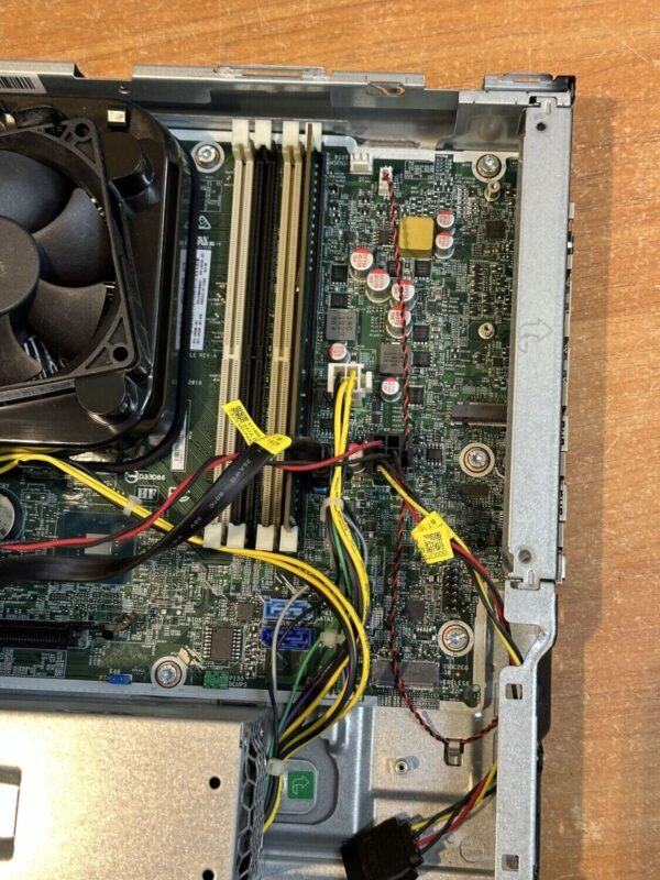 Комп'ютер HP ProDesk 600 G4 SFF / Intel Core i5-8500 (6 ядер по 3.0 - 4.1 GHz) / 8 GB DDR4 / 120 GB SSD / Intel UHD Graphics 630 / 180W / DVD-RW / DisplayPort - Зображення 9