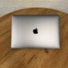 Ультрабук Apple MacBook Air 13 2020 A2337 / 13.3" (2560x1600) IPS / Apple M1 (8 ядер по 2.1 - 3.2 GHz) / 8 GB DDR3 / 250 GB SSD / Apple M1 Graphics / WebCam / MacOS - Зображення 3