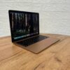 Ультрабук Apple MacBook Air 13 2020 A2337 Gold / 13.3" (2560x1600) IPS / Apple M1 (8 ядер по 2.1 - 3.2 GHz) / 8 GB DDR3 / 256 GB SSD / Apple M1 Graphics / WebCam / MacOS - Зображення 4