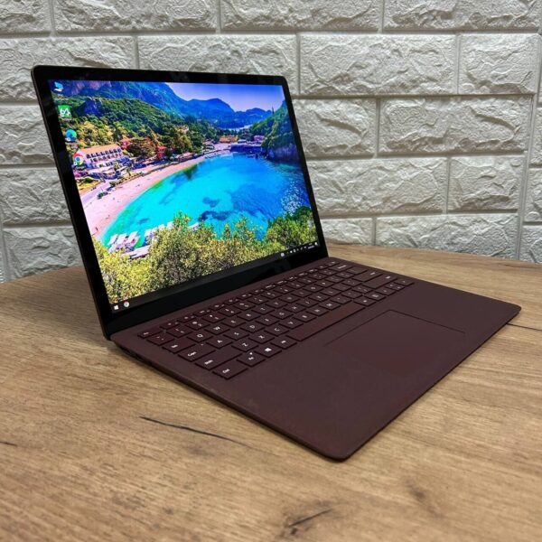 Ультрабук Б-клас Microsoft Surface Laptop 2 Red / 13.5" (2256x1504) IPS Touch / Intel Core i5-8250U (4 (8) ядра по 1.6 - 3.4 GHz) / 8 GB DDR4 / 256 GB SSD / Intel UHD Graphics 620 / WebCam + фірмова миша - Зображення 4