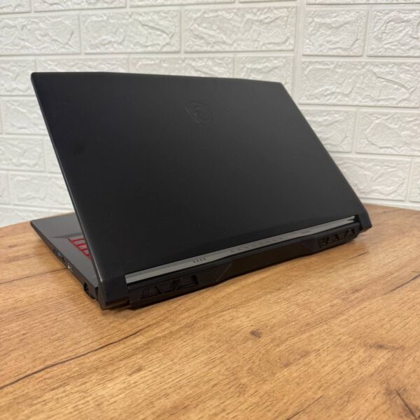 Ігровий ноутбук MSI Katana GF66 11UE / 15.6" (1920x1080) IPS / Intel Core i7-11800H (8 (16) ядер по 2.3 - 4.6 GHz) / 16 GB DDR4 / 512 GB SSD NVMe / nVidia GeForce RTX 3060, 6 GB GDDR6, 192-bit / WebCam - Зображення 6