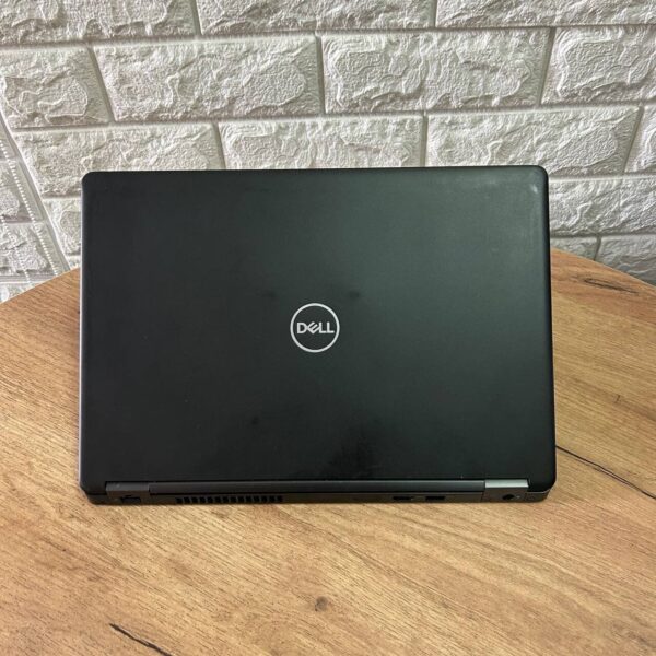 Ноутбук Б-клас Dell Latitude 5495 / 14" (1920x1080) IPS / AMD Ryzen 5 PRO 2500U (4 (8) ядра по 2.0 - 3.6 GHz) / 8 GB DDR4 / 480 GB SSD / AMD Radeon Vega 8 Graphics / WebCam - Зображення 3