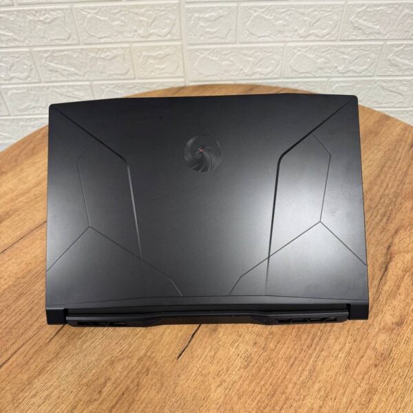 Ігровий ноутбук MSI Bravo 15 C7VFK / 15.6" (1920x1080) IPS / AMD Ryzen 7 7735HS (8 (16) ядер по 3.2 - 4.75 GHz) / 16 GB DDR5 / 1000 GB SSD NVMe / nVidia GeForce RTX 4060, 8 GB GDDR6, 128-bit / WebCam - Зображення 3