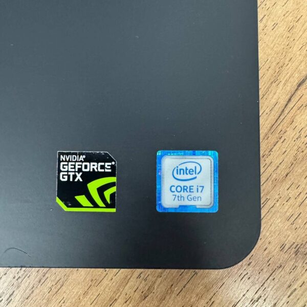Ігровий ноутбук Б-клас Dell Inspiron 15 5577 / 15.6" (1920x1080) TN / Intel Core i7-7700HQ (4 (8) ядра по 2.8 - 3.8 GHz) / 16 GB DDR4 / 500 GB SSD / nVidia GeForce GTX 1050, 4 GB GDDR5, 128-bit / WebCam - Зображення 8