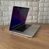 Ультрабук Б-клас Apple MacBook Pro A1707 (2017) / 15.4" (2880x1800) IPS / Intel Core i7-4810MQ (4 (8) ядра по 2.8 - 3.8 GHz) / 16 GB DDR4 / 256 GB SSD / AMD Radeon Pro 555, 2 GB GDDR5, 128-bit / WebCam - Зображення 3