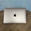 Ультрабук Apple MacBook Air 13 2020 A2337 Gold / 13.3" (2560x1600) IPS / Apple M1 (8 ядер по 2.1 - 3.2 GHz) / 8 GB DDR3 / 256 GB SSD / Apple M1 Graphics / WebCam / MacOS - Зображення 3