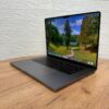 Ультрабук Apple MacBook Pro 16 2021 A2485 / 16.2" (3456x2234) IPS / Apple M1 Pro (10 ядер по 3.2 GHz) / 16 GB DDR5 / 1000 GB SSD / Apple M1 Pro Graphics / WebCam / MacOS - Зображення 5