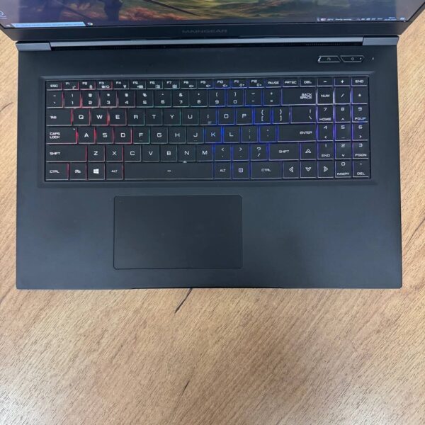 Ігровий ноутбук Maingear Element MG-ELMT002-2070S / 17.3" (1920x1080) IPS / Intel Core i7-10875H (8 (16) ядер по 2.3 - 5.1 GHz) / 16 GB DDR4 / 512 GB SSD / nVidia GeForce RTX 2070 Super, 8 GB GDDR6, 256-bit / WebCam - Зображення 7
