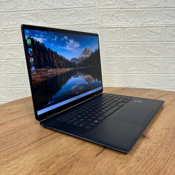 Ультрабук-трансформер Б-клас HP Spectre 16-f0013dx x360 Blue / 16" (3072x1920) IPS Touch / Intel Core i7-11390H (4 (8) ядра по 2.9 - 5.0 GHz) / 16 GB DDR4 / 512 GB SSD NVMe / Intel Iris Xe / WebCam - Зображення 4