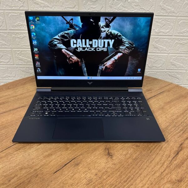 Ігровий ноутбук Б-клас HP Victus 16-d0013dx / 16.1" (1920x1080) IPS / Intel Core i7-9750H (6 (12) ядер по 2.6 - 4.5 GHz) / 8 GB DDR4 / 256 GB SSD / nVidia GeForce RTX 3050, 4 GB GDDR6, 128-bit / WebCam - Зображення 2