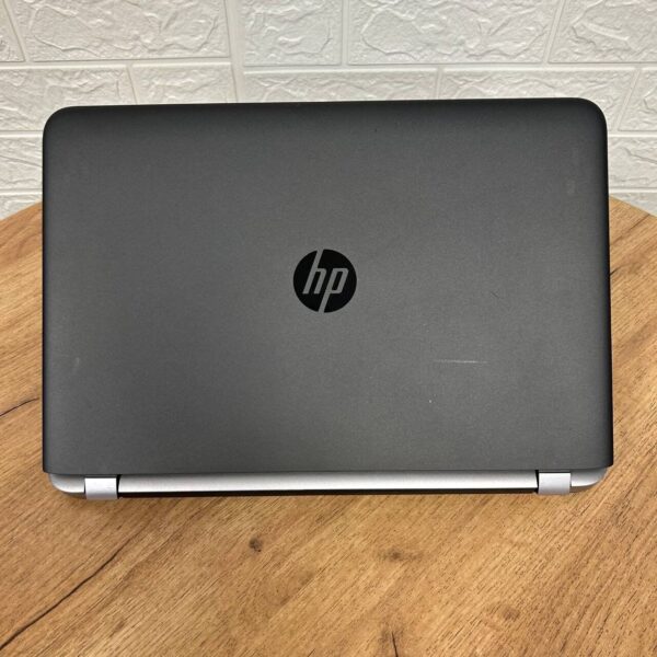 Ноутбук Б-клас HP ProBook 450 G3 / 15.6" (1920x1080) TN / Intel Core i5-6200U (2 (4) ядра по 2.3 - 2.8 GHz) / 8 GB DDR4 / 128 GB SSD + 500 GB HDD / Intel HD Graphics 520 / WebCam - Зображення 3
