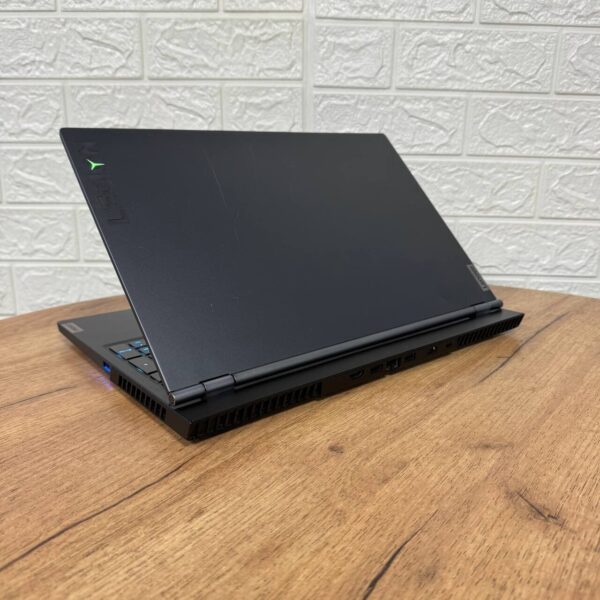 Ігровий ноутбук Б-клас Lenovo Legion 7 15IMH05 / 15.6" (1920x1080) IPS / Intel Core i7-10750H (6 (12) ядер по 2.6 - 5.0 GHz) / 16 GB DDR4 / 512 GB SSD / nVidia GeForce RTX 2070 Max-Q, 8 GB GDDR6, 256-bit / WebCam - Зображення 6