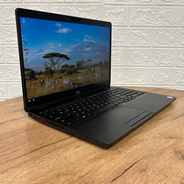 Ноутбук Dell Latitude 5501 / 15.6" (1920x1080) IPS / Intel Core i5-9400H (4 (8) ядра по 2.5 - 4.3 GHz) / 8 GB DDR4 / 256 GB SSD NVMe / Intel UHD Graphics 630 / WebCam - Зображення 4