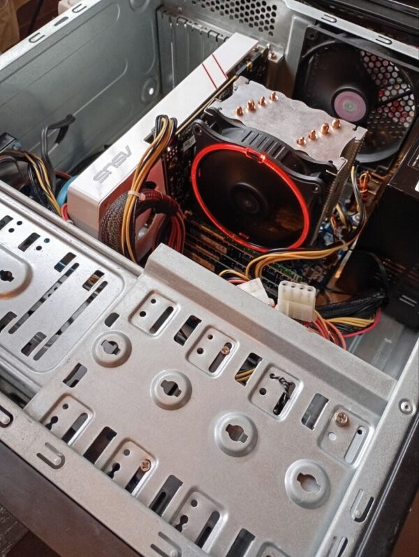 Ігровий ПК Б-клас Cooler Master CMP-350 Tower / Intel Xeon E3-1230 v2 (4 (8) ядра по 3.3 - 3.7 GHz) / 16 GB DDR3 / 240 GB SSD + 1000 GB HDD / nVidia GeForce GTX 970, 4 GB GDDR5, 256-bit / DVD-RW / 600W - Зображення 10