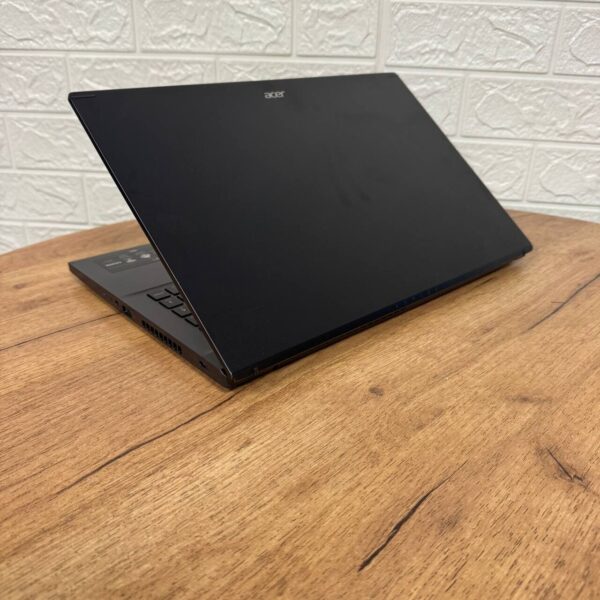 Ноутбук Б-клас Acer Aspire 7 A715-76 / 15.6" (1920x1080) IPS / Intel Core i7-12700H (14 (20) ядер по 3.5 - 4.7 GHz) / 16 GB DDR4 / 512 GB SSD / Intel Iris Xe Graphics / WebCam - Зображення 6