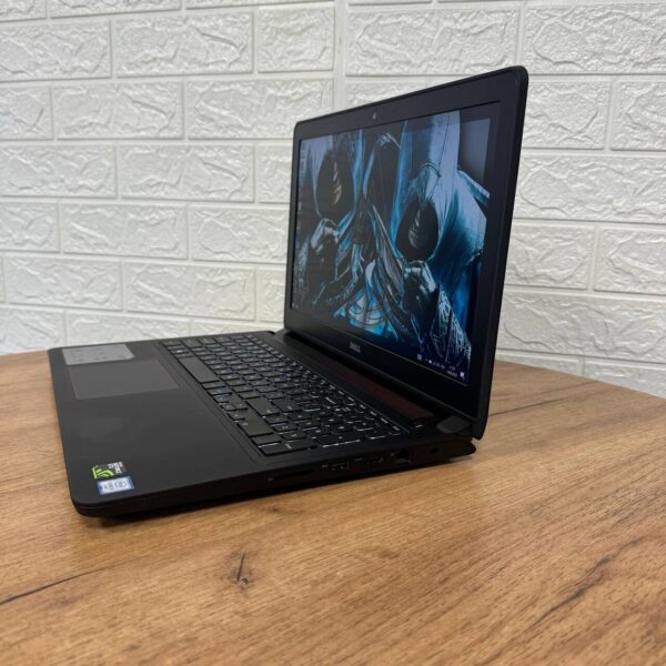 Ігровий ноутбук Б-клас Dell Inspiron 15 7559 / 15.6" (1920x1080) IPS / Intel Core i5-6300HQ (4 ядра по 2.3 - 3.2 GHz) / 16 GB DDR3 / 128 GB SSD + 1000 GB HDD / nVidia GeForce GTX 960M, 4 GB GDDR5, 128-bit / WebCam - Зображення 5