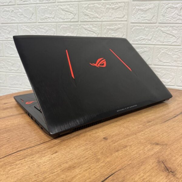 Ігровий ноутбук Б-клас Asus ROG Strix GL502VM / 15.6" (1920x1080) IPS / Intel Core i7-7700HQ (4 (8) ядра по 2.8 - 3.8 GHz) / 12 GB DDR4 / 500 GB SSD / nVidia GeForce GTX 1060, 3 GB GDDR5, 192-bit / WebCam - Зображення 6