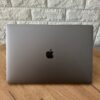 Ультрабук Б-клас Apple MacBook Pro A1707 (2017) / 15.4" (2880x1800) IPS / Intel Core i7-4810MQ (4 (8) ядра по 2.8 - 3.8 GHz) / 16 GB DDR4 / 512 GB SSD / AMD Radeon Pro 560, 4 GB GDDR5, 128-bit / WebCam - Зображення 3