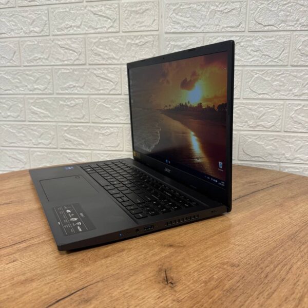 Ноутбук Б-клас Acer Aspire 7 A715-76 / 15.6" (1920x1080) IPS / Intel Core i7-12700H (14 (20) ядер по 3.5 - 4.7 GHz) / 16 GB DDR4 / 512 GB SSD / Intel Iris Xe Graphics / WebCam - Зображення 5
