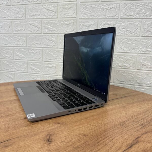 Ноутбук Б-клас Dell Latitude 5510 / 15.6" (1920x1080) IPS / Intel Core i7-10610U (4 (8) ядра по 1.8 - 4.9 GHz) / 16 GB DDR4 / 256 GB SSD / Intel UHD Graphics / WebCam - Зображення 5