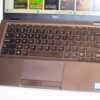 Ноутбук Dell Latitude 5300 / 13.3" (1920x1080) IPS / Intel Core i5-8365U (4 (8) ядра по 1.6 - 4.1 GHz) / 16 GB DDR4 / 256 GB SSD / Intel UHD Graphics / WebCam - Зображення 4