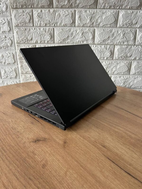 Ігровий ноутбук Б-клас MSI GS66 Stealth 10SF / 15.6" (1920x1080) IPS / Intel Core i7-10750H (6 (12) ядер по 2.6 - 5.0 GHz) / 16 GB DDR4 / 512 GB SSD / nVidia GeForce RTX 2070 Max-Q, 8 GB GDDR6, 256-bit / WebCam - Зображення 6