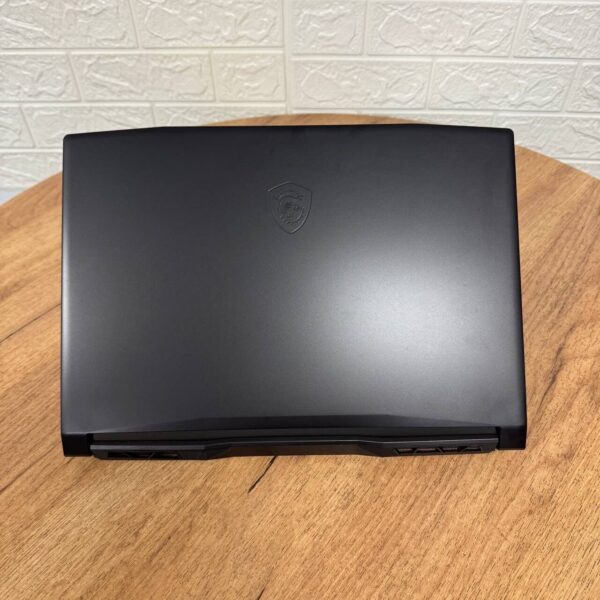 Ігровий ноутбук MSI Katana GF66 11UE / 15.6" (1920x1080) IPS / Intel Core i7-11800H (8 (16) ядер по 2.3 - 4.6 GHz) / 16 GB DDR4 / 512 GB SSD NVMe / nVidia GeForce RTX 3060, 6 GB GDDR6, 192-bit / WebCam - Зображення 3