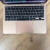 Ультрабук Apple MacBook Air 13 2020 A2337 Gold / 13.3" (2560x1600) IPS / Apple M1 (8 ядер по 2.1 - 3.2 GHz) / 8 GB DDR3 / 256 GB SSD / Apple M1 Graphics / WebCam / MacOS - Зображення 7