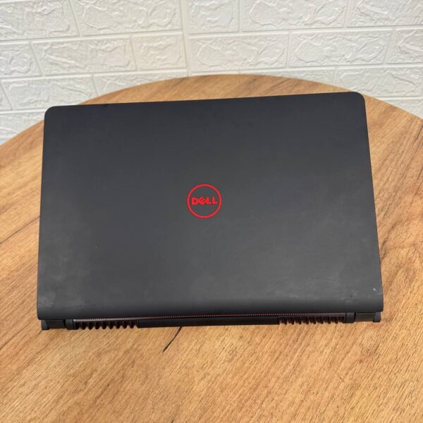 Ігровий ноутбук Б-клас Dell Inspiron 15 7559 / 15.6" (1920x1080) IPS / Intel Core i5-6300HQ (4 ядра по 2.3 - 3.2 GHz) / 16 GB DDR3 / 128 GB SSD + 1000 GB HDD / nVidia GeForce GTX 960M, 4 GB GDDR5, 128-bit / WebCam - Зображення 3