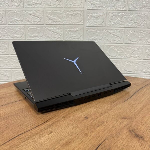 Ігровий ноутбук Lenovo Legion Y7000P-1060 / 15.6" (1920x1080) IPS / Intel Core i7-8750H (6 (12) ядер по 2.2 - 4.1 GHz) / 16 GB DDR4 / 128 GB SSD M.2 + 1000 GB HDD / nVidia GeForce GTX 1060, 6 GB GDDR5, 192-bit / WebCam - Зображення 6