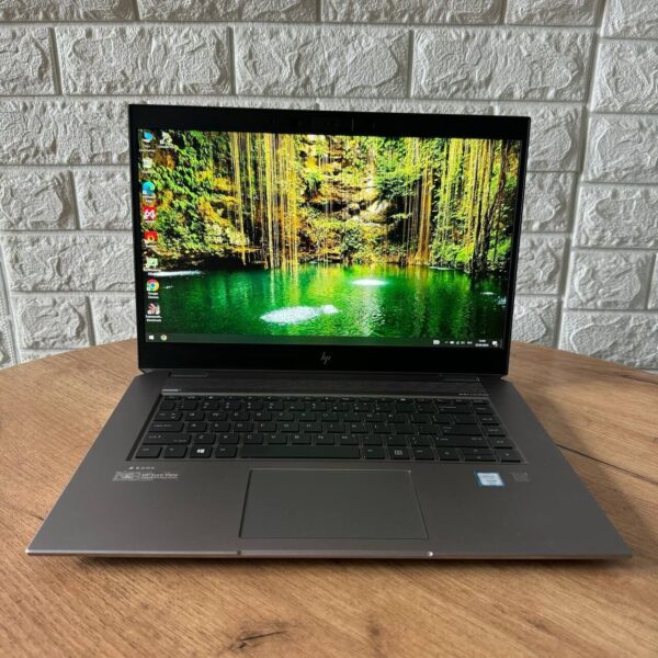 Мобільна робоча станція HP ZBook Studio G5 / 15.6" (1920x1080) IPS / Intel Xeon E-2176M (6 (12) ядер по 2.7 - 4.4 GHz) / 16 GB DDR4 / 512 GB SSD / nVidia Quadro P1000, 4 GB DDR5, 128-bit / WebCam - Зображення 2