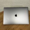 Ультрабук Б-клас Apple MacBook Pro 16 2019 A2141 / 16" (3072x1920) IPS / Intel Core i7-9750H (6 (12) ядер по 2.6 - 4.5 GHz) / 16 GB DDR4 / 512 GB SSD / AMD Radeon Pro 5300M, 4 GB GDDR6, 128-bit / WebCam / MacOS - Зображення 3