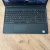Ноутбук Dell Latitude 5590 / 15.6" (1920x1080) IPS / Intel Core i7-8650U (4 (8) ядра по 1.9 - 4.2 GHz) / 8 GB DDR4 / 256 GB SSD / Intel UHD Graphics 620 / WebCam - Зображення 7