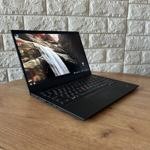 Ультрабук Б-клас Lenovo ThinkPad X1 Carbon Gen 8 / 14" (1920x1080) IPS / Intel Core i7-10610U (4 (8) ядра по 1.8 - 4.9 GHz) / 16 GB DDR4 / 512 GB SSD / Intel UHD Graphics 620 / WebCam - Зображення 4