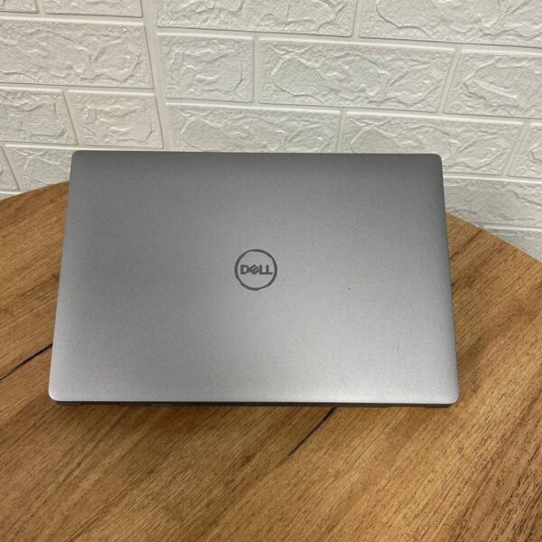 Ультрабук Dell Latitude 5421 / 14" (1920x1080) IPS / Intel Core i7-11850H (8 (16) ядер по 2.1 - 4.8 GHz) / 16 GB DDR4 / 256 GB SSD / Intel UHD Graphics / WebCam - Зображення 3