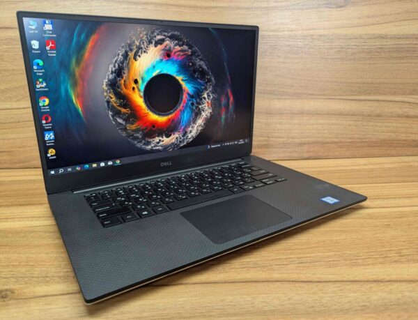 Мобільна робоча станція Dell Precision 5540 / 15.6" (1920x1080) IPS / Intel Core i7-9750H (6 (12) ядер по 2.6 - 4.5 GHz) / 16 GB DDR4 / 512 GB SSD / nVidia Quadro T2000, 4 GB GDDR5, 128-bit / WebCam / Windows 10 - Зображення 3