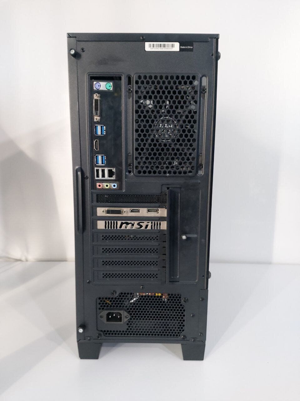 Ігровий ПК MSI MAG Forge 100M Black Tower / Intel Core i7-6700 (4 (8) ядра по 3.4 - 4.0 GHz) / 16 GB DDR4 / 240 GB SSD M.2 + 1000 GB SSD / nVidia GeForce GTX 1060, 3 GB GDDR5, 192-bit / 600W + Кабелі (DVI та живлення) - Зображення 4