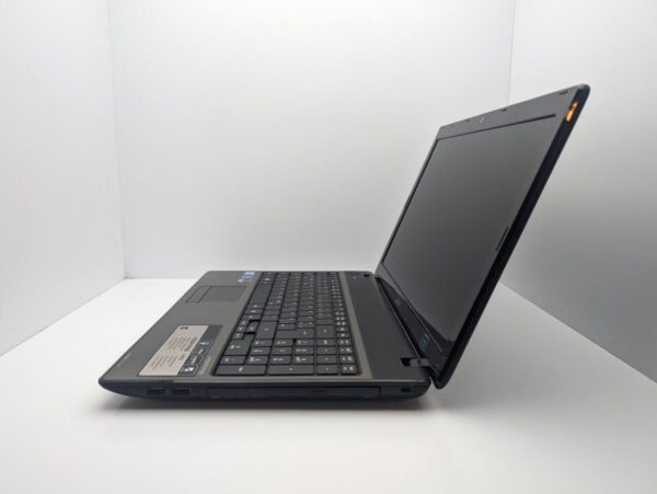 Ноутбук Acer Aspire 5741G / 15.6" (1366x768) TN / Intel Core i5-430M (2 (4) ядра по 2.26 - 2.53 GHz) / 6 GB DDR3 / 750 GB HDD / nVidia GeForce GT320M, 1 GB DDR3, 64-bit / WebCam - Зображення 6