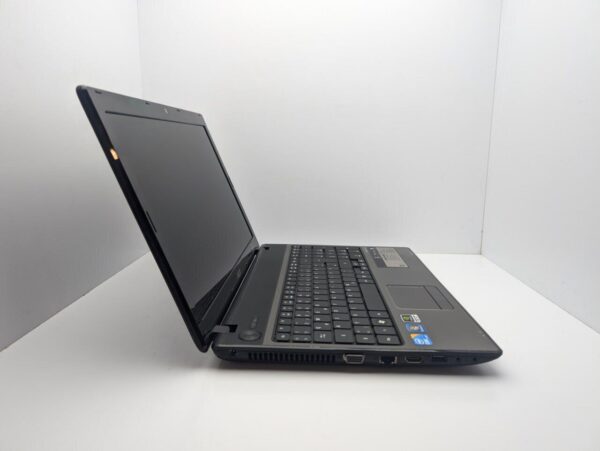 Ноутбук Acer Aspire 5741G / 15.6" (1366x768) TN / Intel Core i5-430M (2 (4) ядра по 2.26 - 2.53 GHz) / 6 GB DDR3 / 750 GB HDD / nVidia GeForce GT320M, 1 GB DDR3, 64-bit / WebCam - Зображення 5