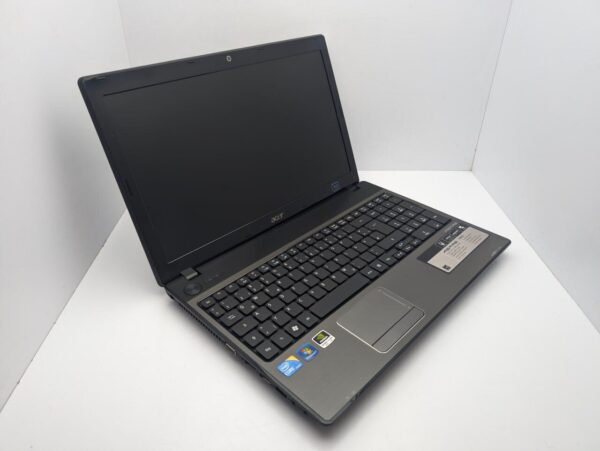 Ноутбук Acer Aspire 5741G / 15.6" (1366x768) TN / Intel Core i5-430M (2 (4) ядра по 2.26 - 2.53 GHz) / 6 GB DDR3 / 750 GB HDD / nVidia GeForce GT320M, 1 GB DDR3, 64-bit / WebCam - Зображення 3