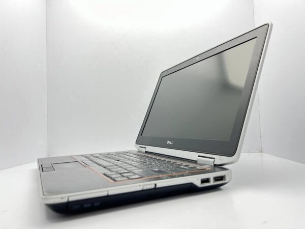 Ноутбук Б-клас Dell Latitude E6320 / 13.3" (1366x768) TN / Intel Core i5-2520M (2 (4) ядра по 2.5 - 3.2 GHz) / 4 GB DDR3 / 500 GB HDD / Intel HD Graphics 3000 / WebCam / VGA - Зображення 4