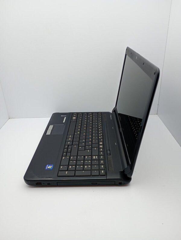 Ноутбук Fujitsu Lifebook AH530 / 15.6" (1366x768) TN / Intel Core i5-520M (2 (4) ядра по 2.4 - 2.93 GHz) / 6 GB DDR3 / 500 GB HDD / Intel HD Graphics 2000 / WebCam - Зображення 6