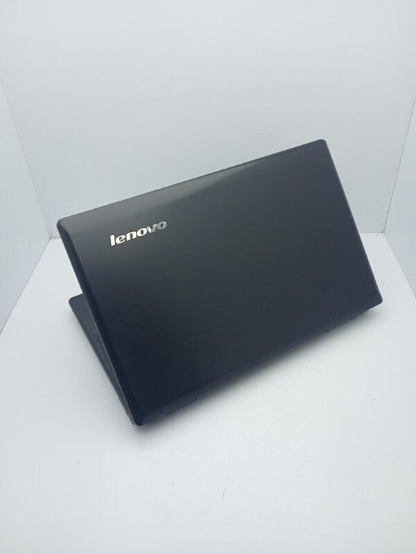 Ноутбук Lenovo G580 / 15.6" (1366x768) TN / Intel Core i3-3110M (2 (4) ядра по 2.4 GHz) / 8 GB DDR3 / 320 GB HDD / Intel HD Graphics 4000 / WebCam - Зображення 7